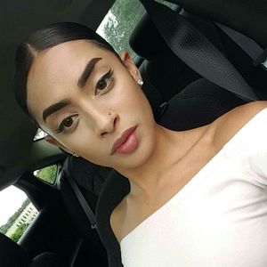 Meet your Posher, Danayra